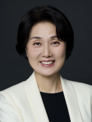 Mina Kang
